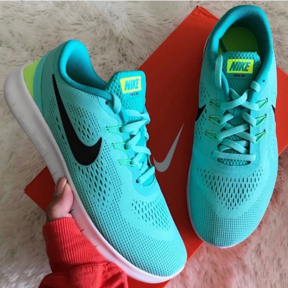 Nike Shoes - Nike free run womens running shoes Tiffany blue